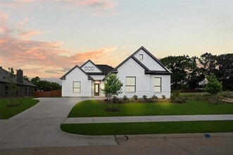 Building Photo - 4021 Alpine St