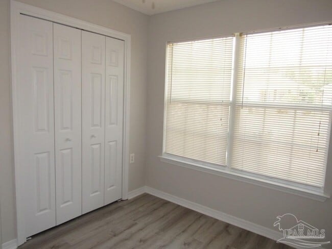 Foto del edificio - 2331 Trailwood Dr