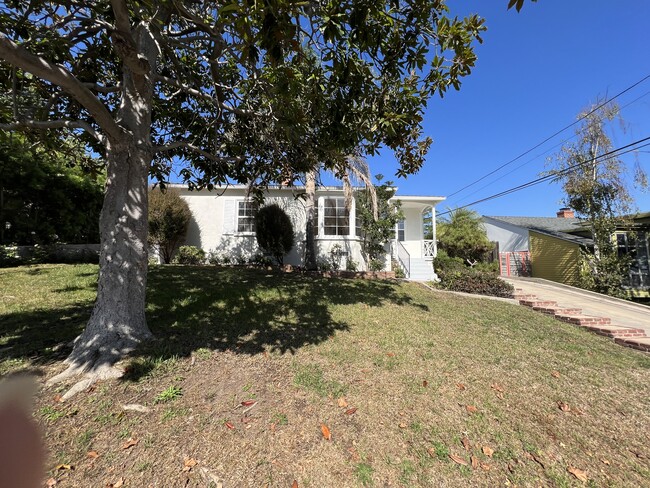 Building Photo - 7649 Truxton Ave