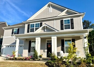 Building Photo - 351 Miramar Dr