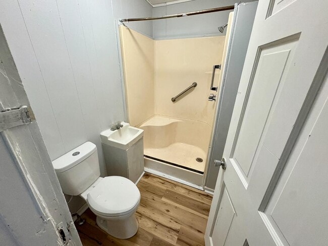 Building Photo - 1209 Pierce St