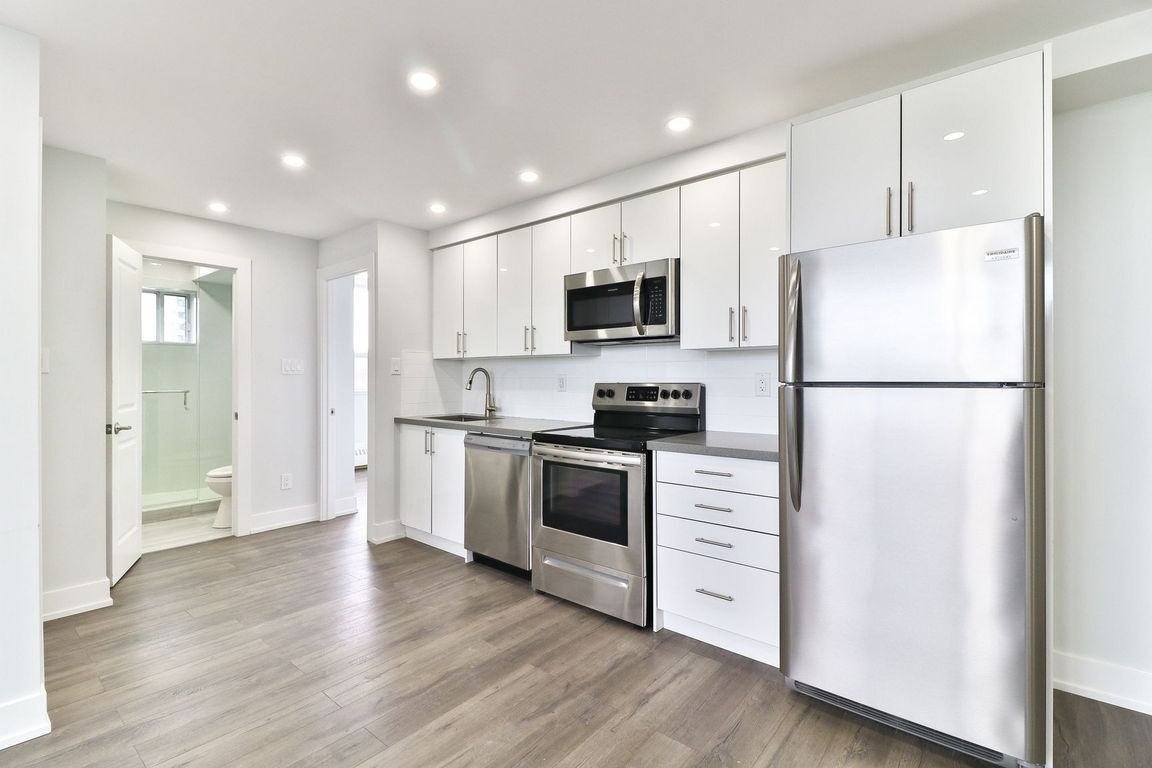 Primary Photo - Rialto Apartments