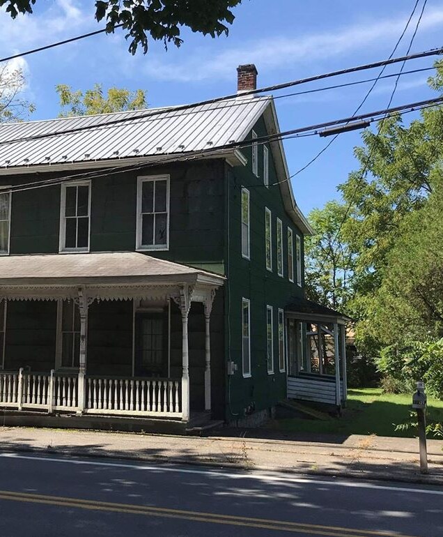 Foto del edificio - 10144 Piney Ridge Rd