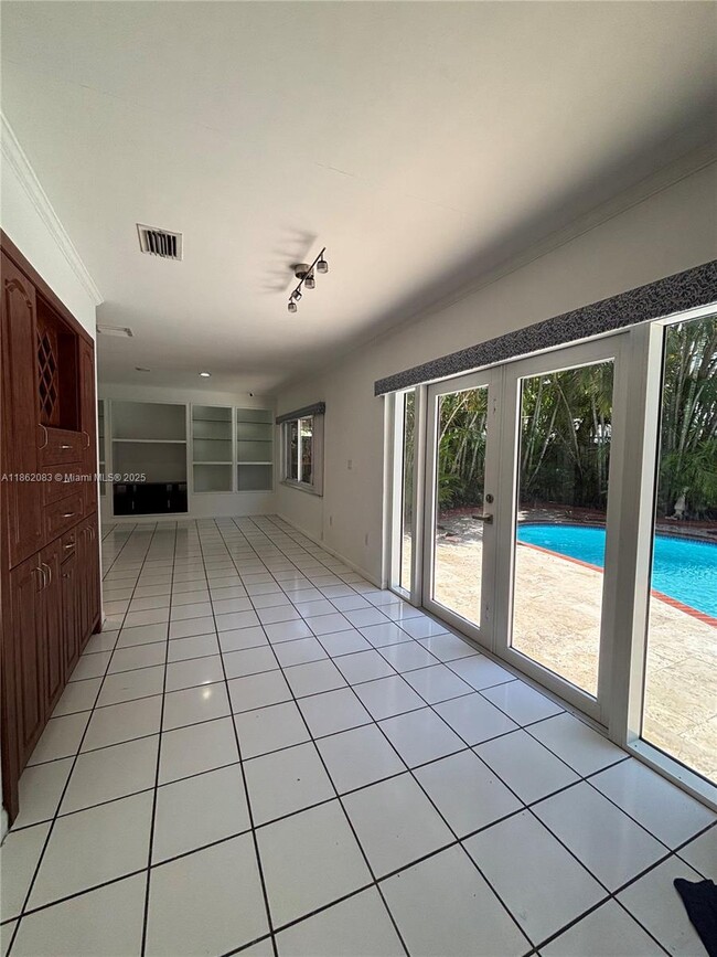 Building Photo - 7323 SW 158th Ave