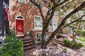Building Photo - 810 S Lee St