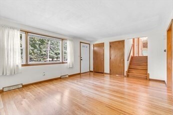 Foto del edificio - 27 Westboro Rd