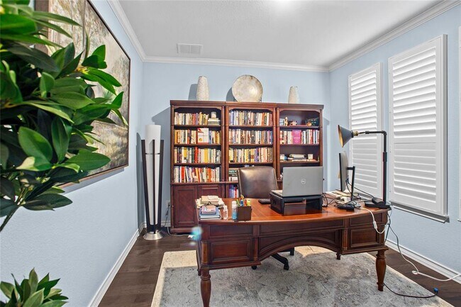 Foto del edificio - 109 Adeline Rd