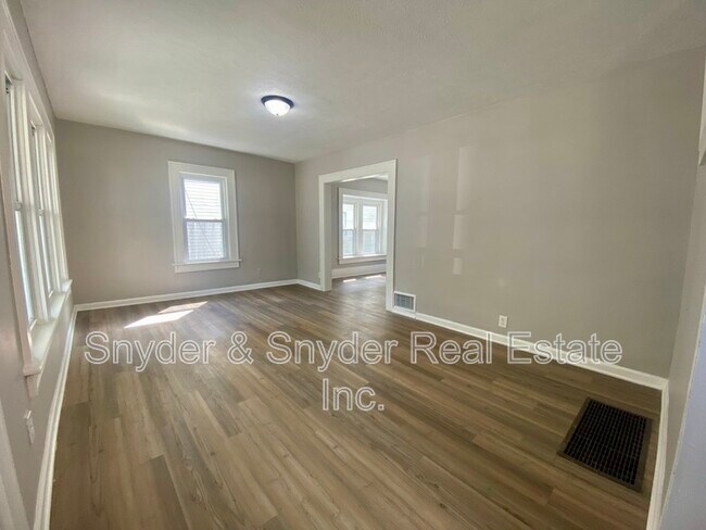 Foto del edificio - 1062 Pitkin Ave