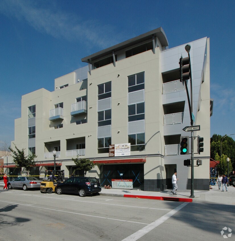 Foto principal - 155-169 W Green St