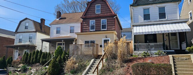 Photo - 732 Boggs Ave House