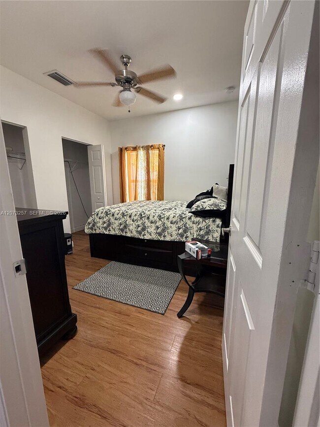Foto del edificio - 534 18th St