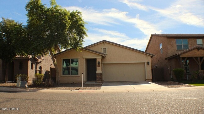 Photo - 2421 S 103rd Dr House