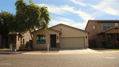 Building Photo - 2421 S 103rd Dr