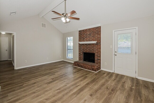 Building Photo - 6659 Ashland Dr