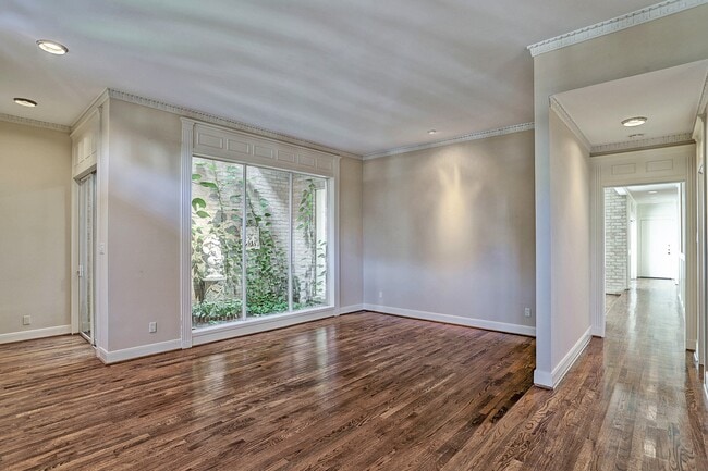 Building Photo - 34 River Hollow Ln
