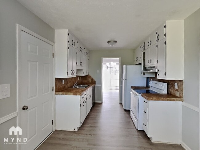 Building Photo - 276 Grist Mill Ln