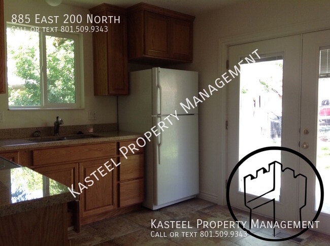 Foto del edificio - 885 E 200 N