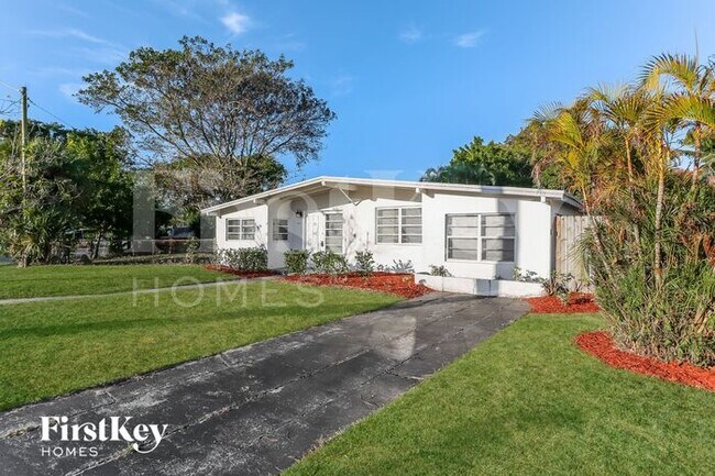 Foto del edificio - 1571 NE 44th St