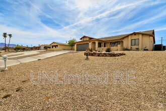 Building Photo - 2068 Palo Verde Blvd S