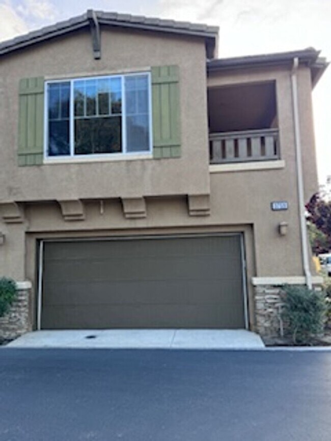 Foto del edificio - Beautiful 2 Bedroom, 2 Bathroom Oxnard Con...