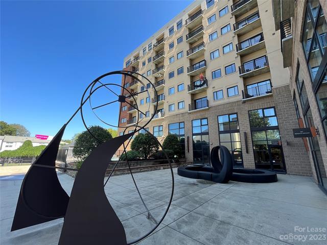 Foto del edificio - 715 N Church St