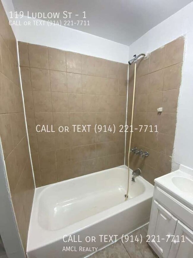 Foto del edificio - 119 Ludlow St