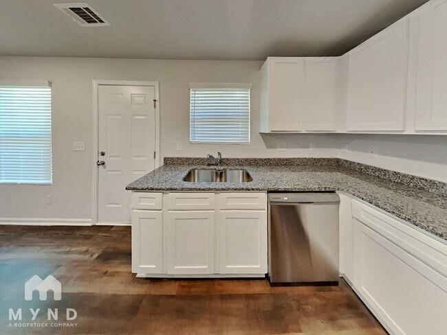 Foto del edificio - 1826 Carrington Dr