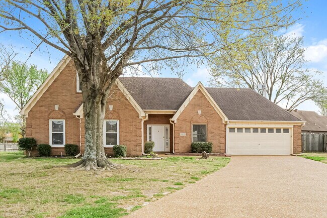 Building Photo - 5495 Philgrove Way