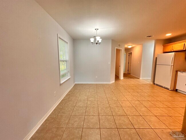 Foto del edificio - 4780 Oakland Dr