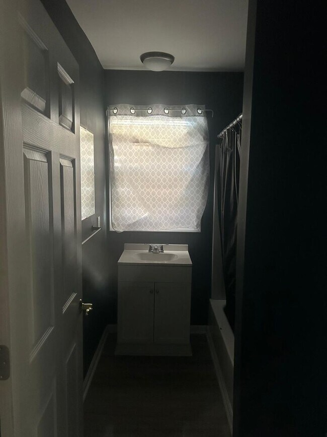 Foto del edificio - 313 W Kearns Ave