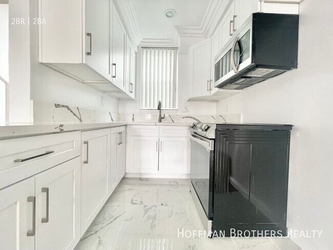 Foto del edificio - 6062 Fulton Ave