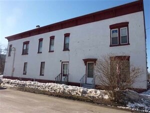 Building Photo - 1246 Main St