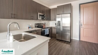 Building Photo - 14015 Univ Pass