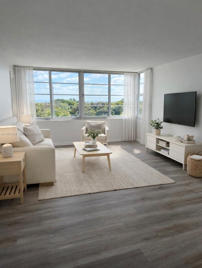 Building Photo - 8000 Harding Ave