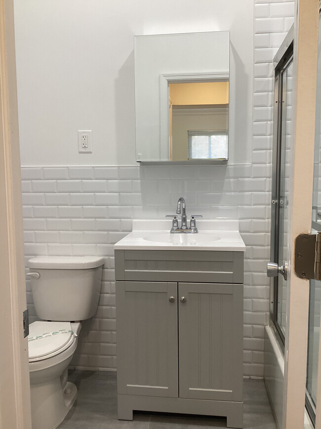 Building Photo - Wildwood & Soundview Garden Apartments
