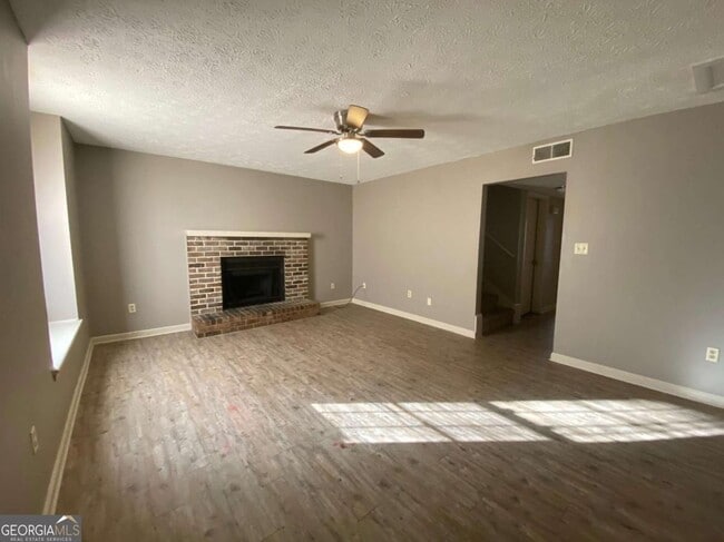 Building Photo - 110 Chalfont Dr