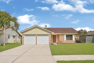 Building Photo - 501 S Travis