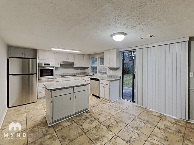 Building Photo - 785 Edenton Ct