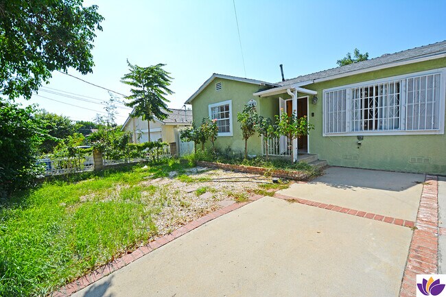 Foto del edificio - 14115 Sayre St