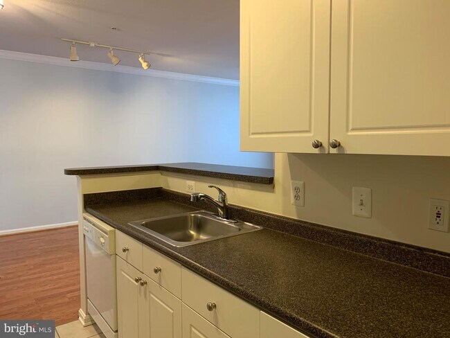 Foto del edificio - 2791 Centerboro Dr