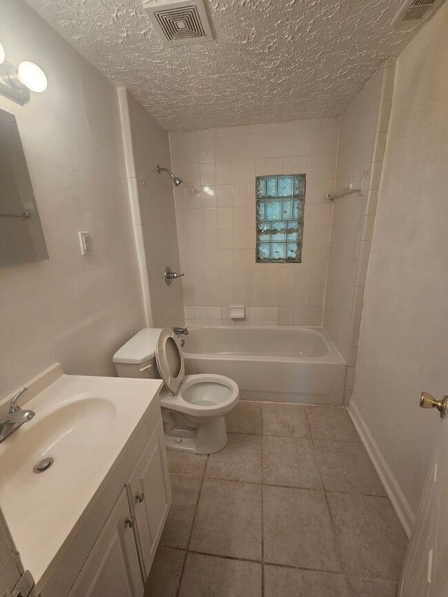 Foto del edificio - 1517 1st St NE