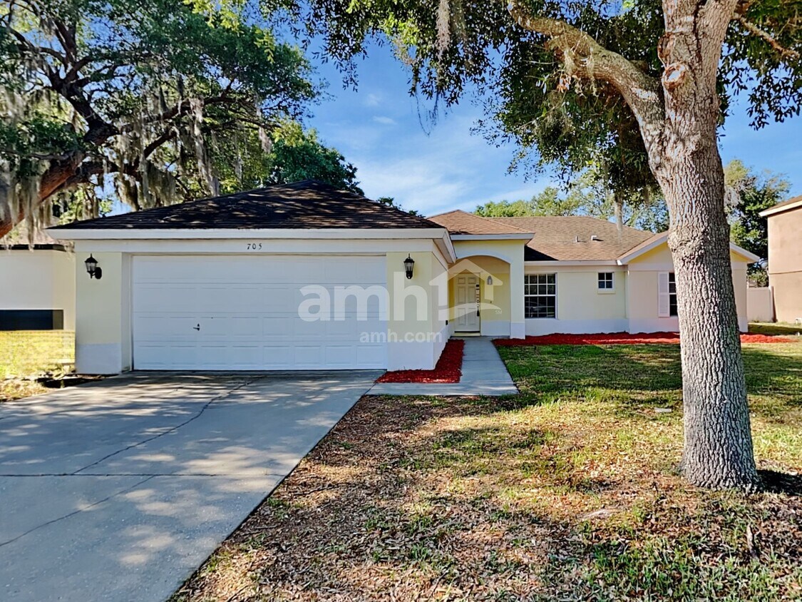 Foto principal - 705 Paddington Pl