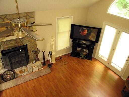 Building Photo - 4036 Windward Dr