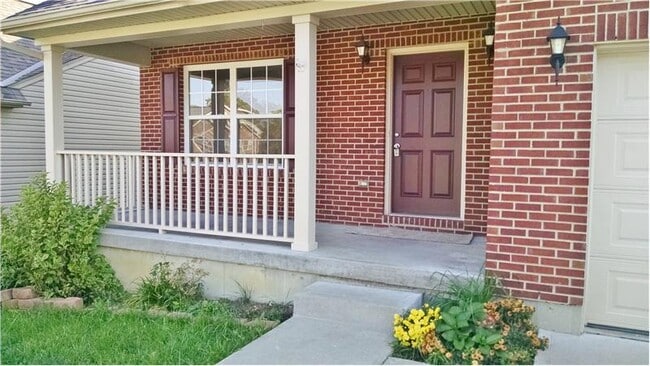 Building Photo - 1523 Singh St