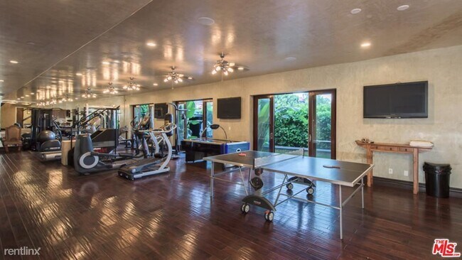 Building Photo - 8 br, 8 bath House - 1650 Marlay Dr