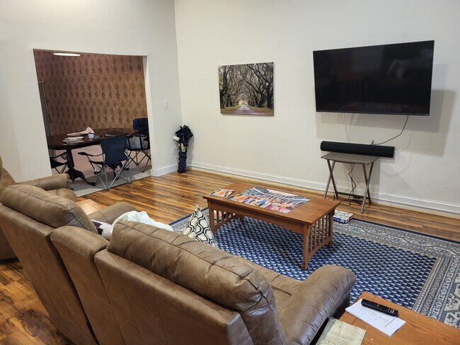 sala de estar - 1508 Newcastle St
