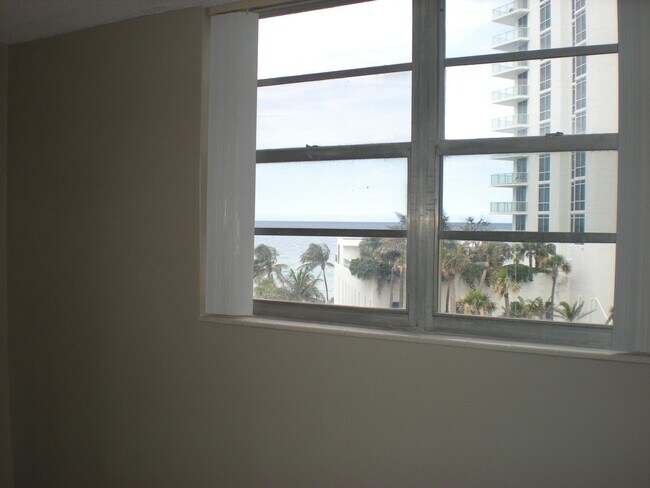 Foto del edificio - 3901 S Ocean Dr