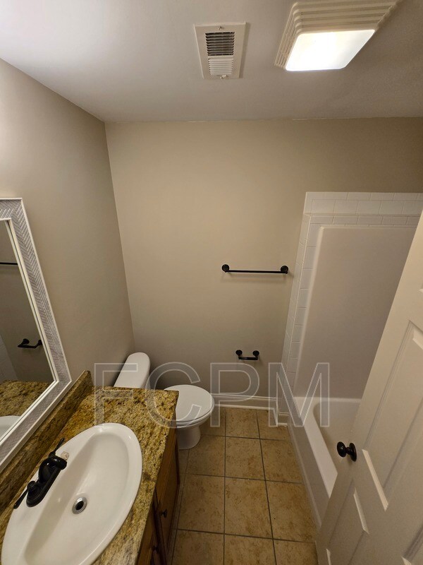 Building Photo - 1415 Allies Ct