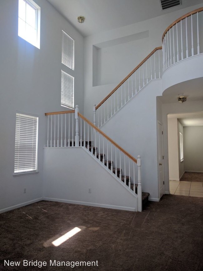 Building Photo - 4 br, 3 bath House - 342 Meandering Ln