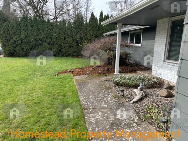 Building Photo - COMING SOON! OUTSTANDING KEIZER LOCATION!